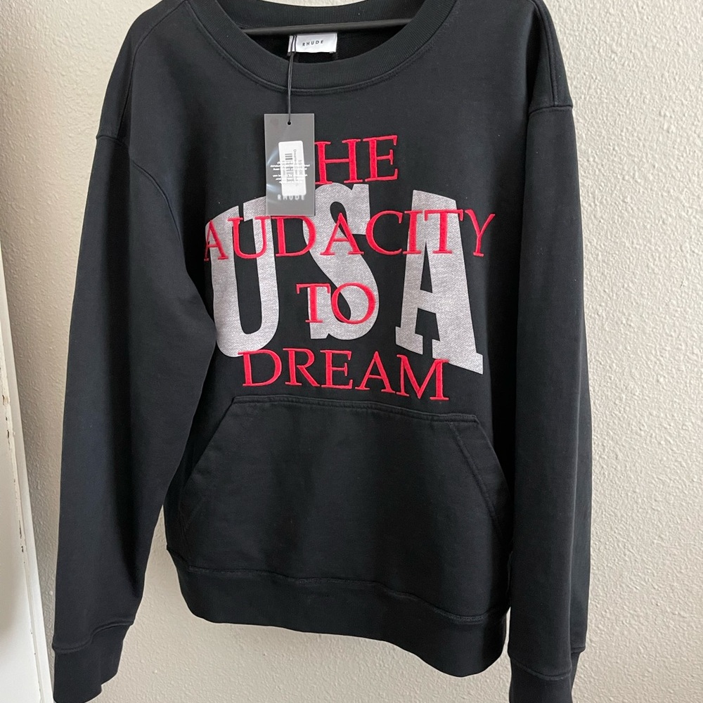 Crewneck oversized sweatshirt, new selling because it’s too big for me